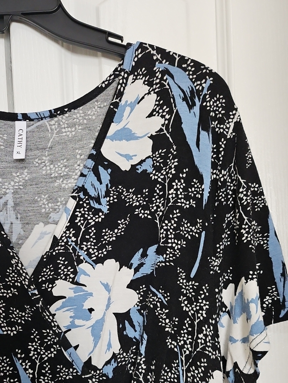 Cathy Women's XL Black Blue Floral Faux Wrap Midi Dress Short Sleeve Stretch - Picture 5 of 11
